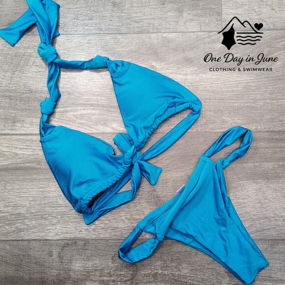 Charmleaks Cheeky Halter Tie Back Bikini Swimsuit Size M - Picture 2 of 4